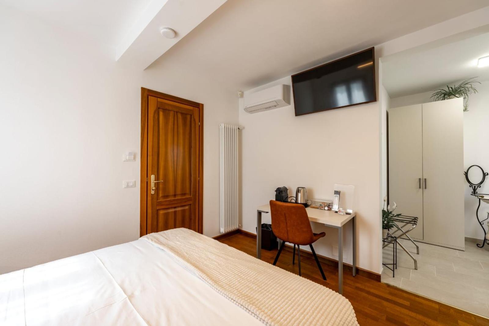 Due Maesta Home Reggio Emilia Exterior photo